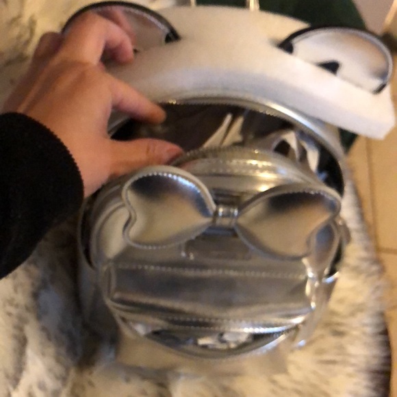 Anniversary Edition🎆:Loungefly Disney parks silver metallic drips ears backpack - Picture 10 of 10